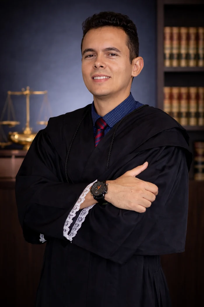 Dr. Thiago Corrêa